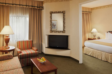 Doubletree Guest Suites Cincinnati/Sharonville Exterior photo
